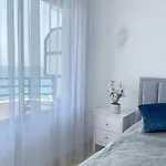 Daire Arenal Sea View *